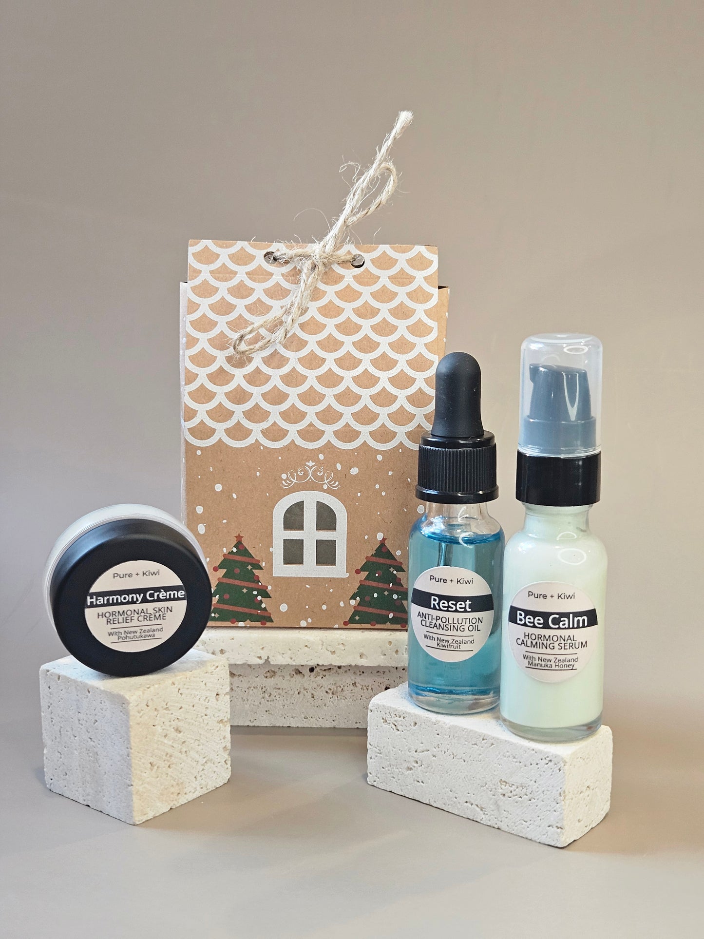 HORMONAL BALANCE  Discovery Kit | For Menopausal & Acne-prone Skin